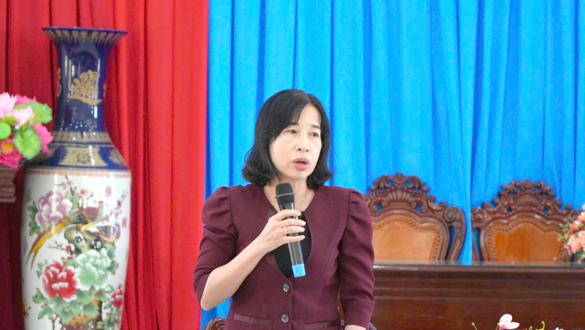 Đo&agrave;n gi&aacute;m s&aacute;t, kiểm tra số 1 Ủy ban bầu cử tỉnh l&agrave;m việc về c&ocirc;ng t&aacute;c bầu cử tại 3 x&atilde;