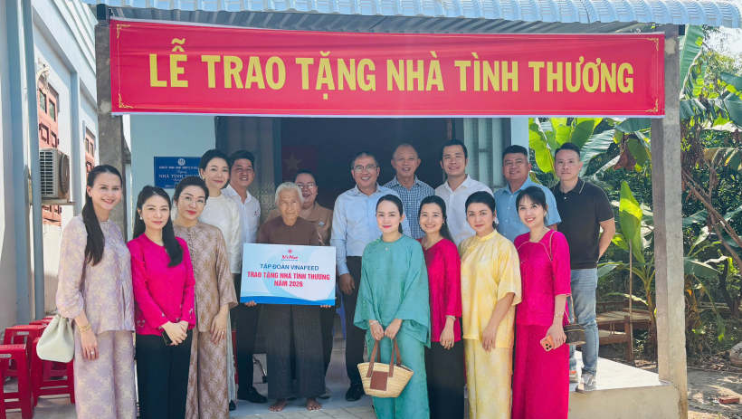 X&atilde; Hậu Nghĩa: B&agrave;n giao 10 căn nh&agrave; t&igrave;nh nghĩa, nh&agrave; t&igrave;nh thương cho hộ kh&oacute; khăn