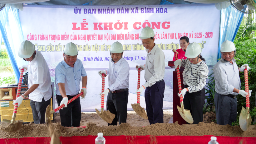 X&atilde; B&igrave;nh H&ograve;a: Kh&uacute;c ca xu&acirc;n tr&ecirc;n v&ugrave;ng bi&ecirc;n 