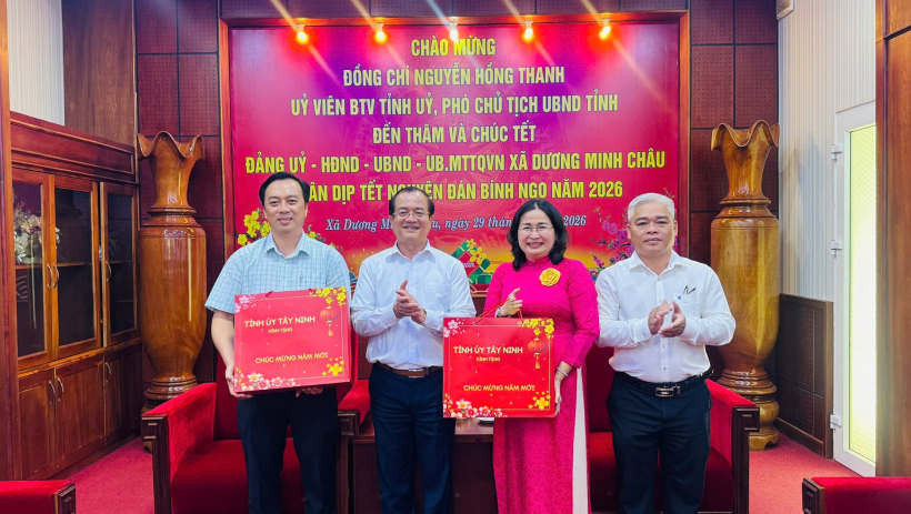 Ph&oacute; Chủ tịch UBND tỉnh Nguyễn Hồng Thanh thăm, ch&uacute;c Tết x&atilde; Dương Minh Ch&acirc;u