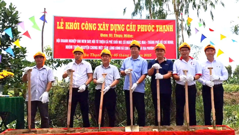 X&atilde; Hậu Thạnh: Khi &yacute; Đảng h&ograve;a nhịp c&ugrave;ng l&ograve;ng d&acirc;n 