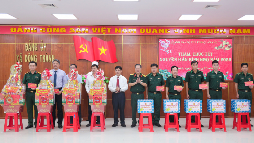 Qu&acirc;n khu 7 thăm, ch&uacute;c tết c&aacute;c đơn vị l&agrave;m nhiệm vụ tr&ecirc;n tuyến bi&ecirc;n giới tỉnh T&acirc;y Ninh