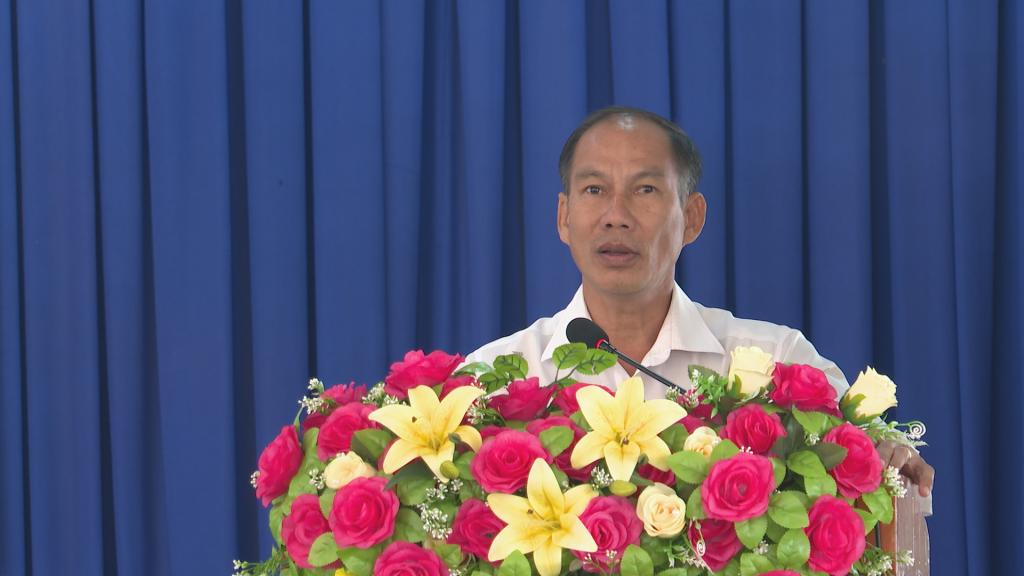 Phó Bí thư Thường trực Đảng ủy xã, Chủ tịch Ủy ban MTTQ Việt Nam xã Tân Hòa Bùi phát biểu tại Chương trình