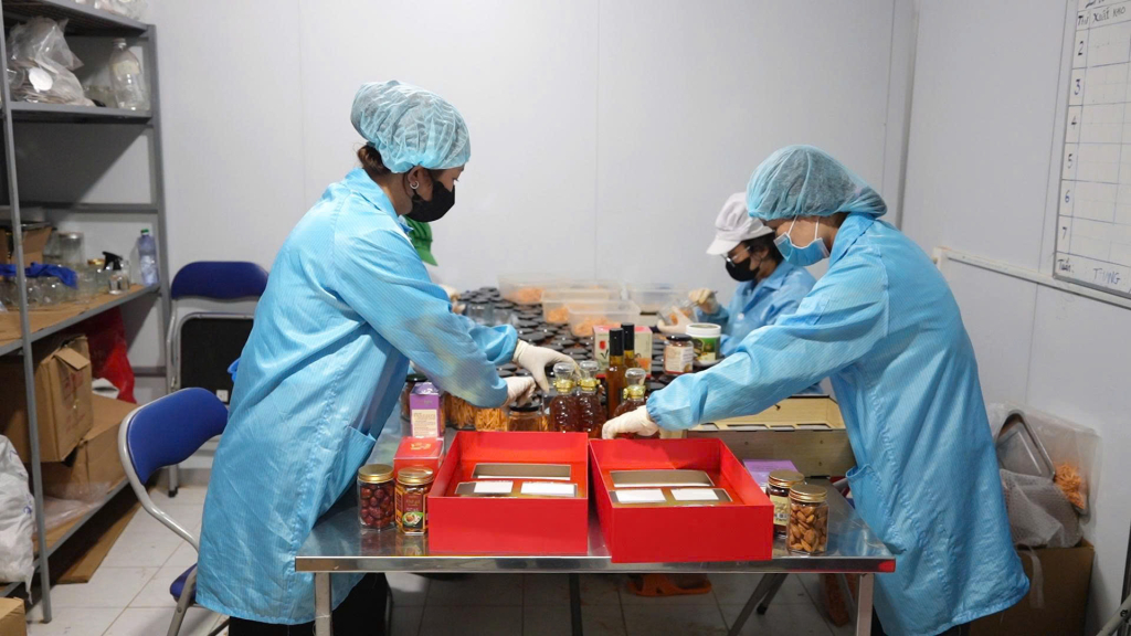 Các sản phẩm của công ty có mặt trong giỏ quà Tết Bính Ngọ 2026