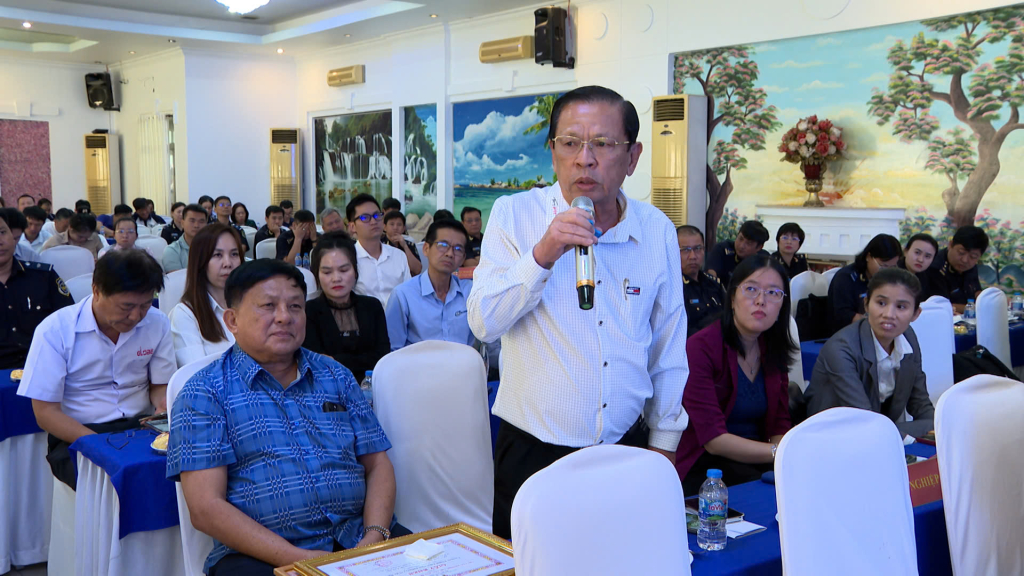 Đại diện các doanh nghiệp phát biểu