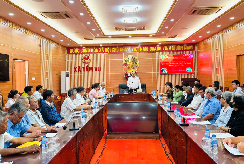 Phó Chủ tịch UBND tỉnh Tây Ninh Nguyễn Minh Lâm phát biểu tại lễ trao quà 