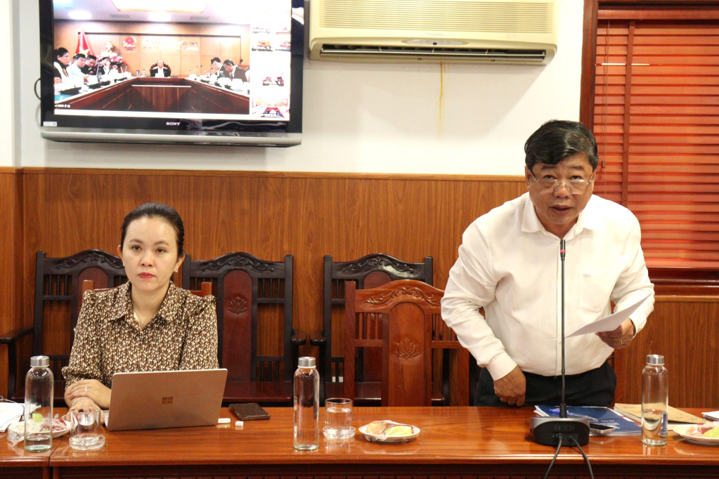 Phó Giám đốc Sở Giáo dục và Đào tạo tỉnh Tây Ninh Bùi Tuấn Hải phát biểu tại hội nghị