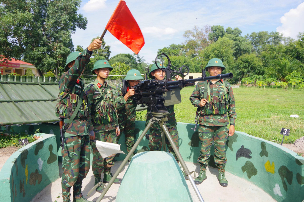 Phân đội Phòng không huấn luyện tiêu diệt mục tiêu trên không