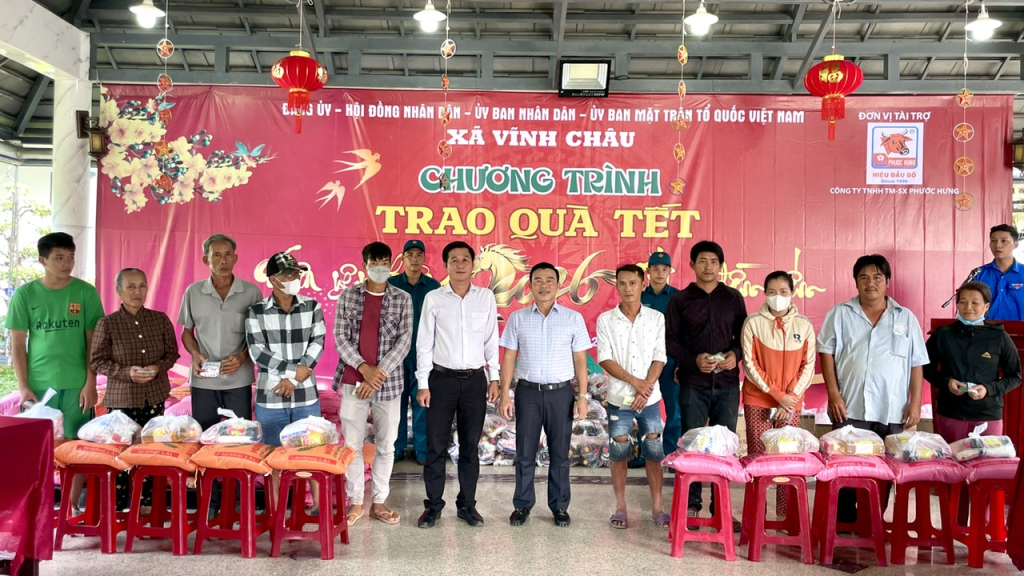 12,02,2026,xa,vinh,chau,trao,tang,200,phan,qua,tet,cho,ho,ngheo,ho,co,hoan,canh,kho,khan,anh,2,20355312.jpg
