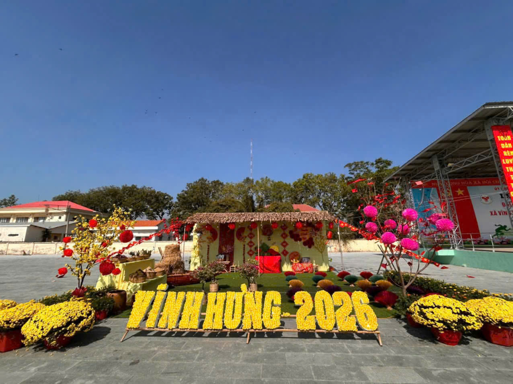 Tiểu cảnh tết rực rỡ tại xã Vĩnh Hưng 