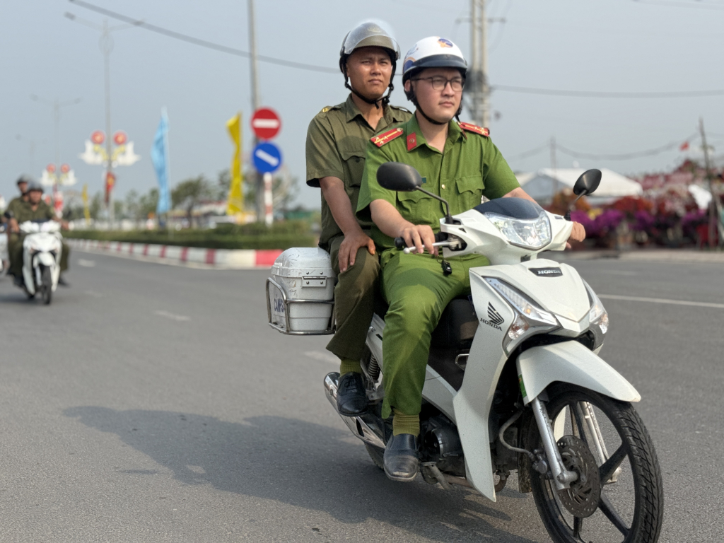 Công an xã Hậu Nghĩa tăng cường công tác tuần tra, khép kín địa bàn
