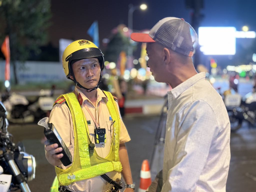 Cảnh sát giao thông tăng cường xử lý các nguyên nhân dẫn đến tai nạn giao thông