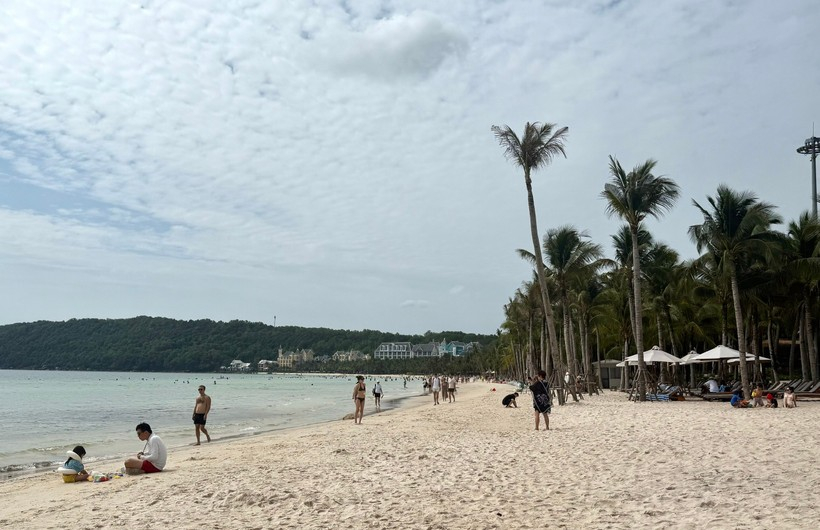 Tết tr&ecirc;n đảo ngọc Ph&uacute; Quốc: Biển xanh, nắng ấm v&agrave; những trải nghiệm đ&aacute;ng nhớ