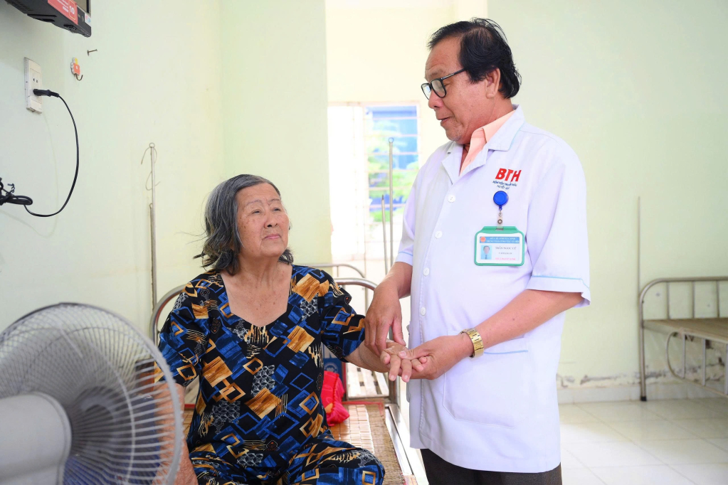 Lặng lẽ đồng hành cùng những cuộc đời đặc biệt HB88-Lặng lẽ đồng hành cùng những cuộc đời đặc biệt