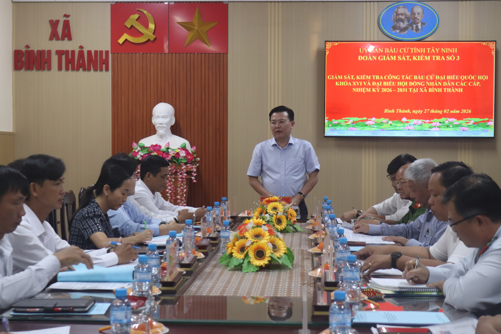 Phó Bí thư Tỉnh ủy, Chủ tịch Ủy ban Mặt trận Tổ quốc Việt Nam tỉnh, Phó Chủ tịch Ủy ban bầu cử tỉnh Nguyễn Thanh Hải phát biểu tại buổi làm việc 