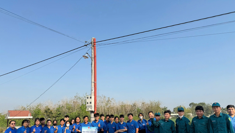 Tuổi trẻ Ch&acirc;u Th&agrave;nh thực hiện c&ocirc;ng tr&igrave;nh 'Thắp s&aacute;ng đường qu&ecirc;'