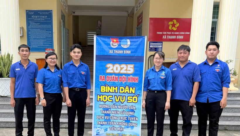 B&igrave;nh d&acirc;n học vụ số: Điểm nhấn th&uacute;c đẩy chuyển đổi số tr&ecirc;n ba trụ cột 