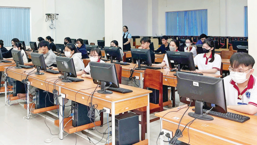Trường Cao đẳng Y tế Long An chuyển đổi số, n&acirc;ng cao chất lượng đ&agrave;o tạo 