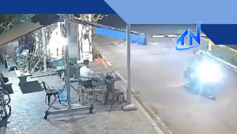 Bắt khẩn cấp nh&oacute;m thanh ni&ecirc;n đ&aacute;nh 2 người nhập viện, đập ph&aacute; t&agrave;i sản