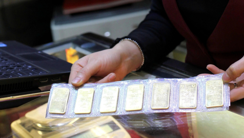Gi&aacute; v&agrave;ng h&ocirc;m nay 03/02: V&agrave;ng miếng SJC bật tăng 7,5 triệu đồng/lượng