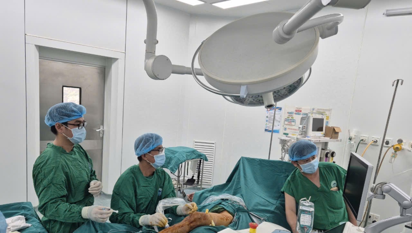 Cống hiến tr&iacute; tuệ, hướng về qu&ecirc; hương 