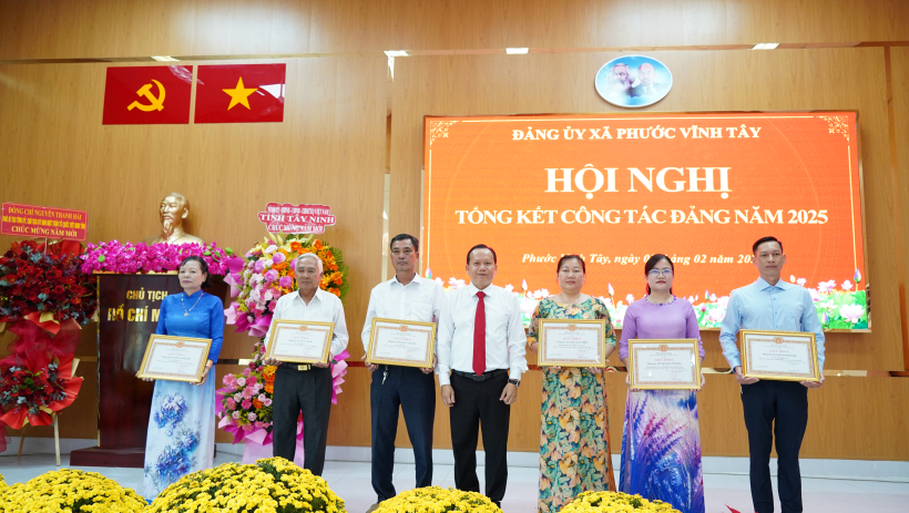 X&atilde; Phước Vĩnh T&acirc;y: Thực hiện đạt v&agrave; vượt 19/19 chỉ ti&ecirc;u Nghị quyết năm 2025