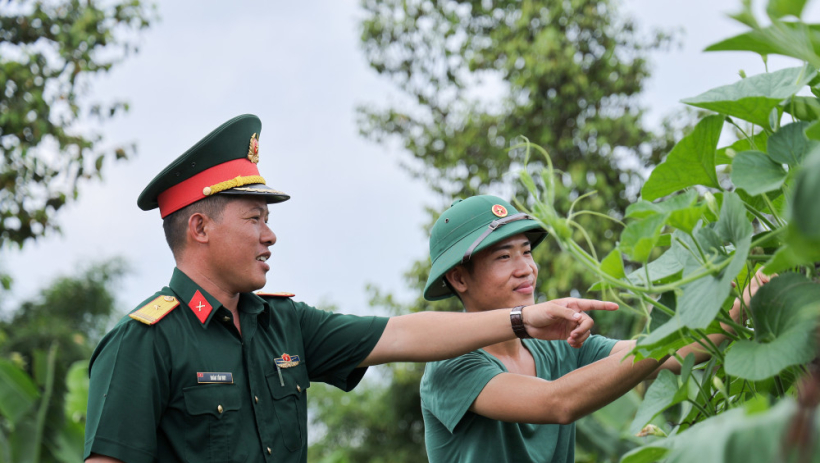 Thiếu t&aacute; Đo&agrave;n Tấn Huy &ndash; N&ecirc;u gương bằng h&agrave;nh động thực tiễn