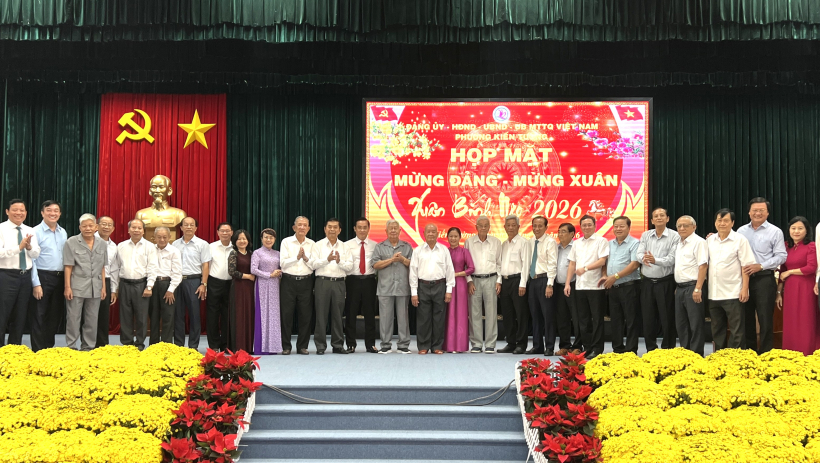 Phường Kiến Tường họp mặt mừng Đảng, mừng Xu&acirc;n B&iacute;nh Ngọ 2026