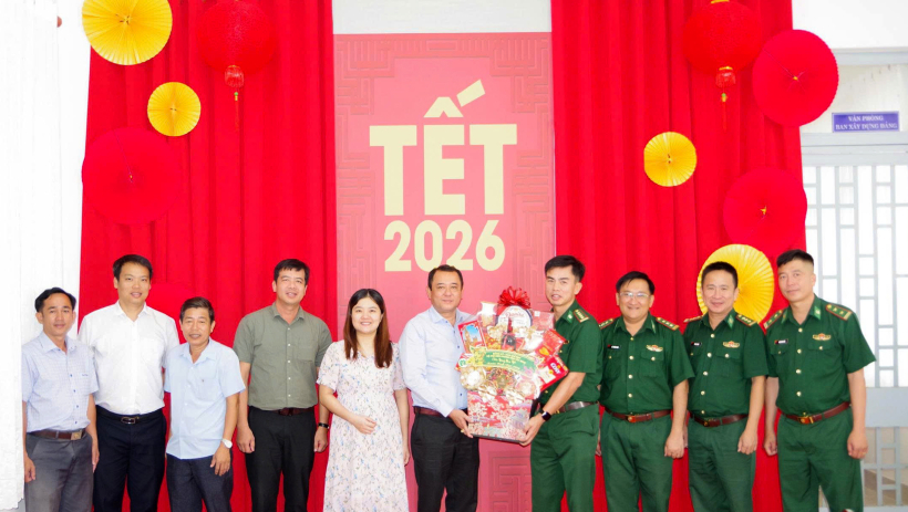 Đảng ủy - Ban Chỉ huy Bộ đội Bi&ecirc;n ph&ograve;ng tỉnh thăm, ch&uacute;c tết c&aacute;c x&atilde; bi&ecirc;n giới