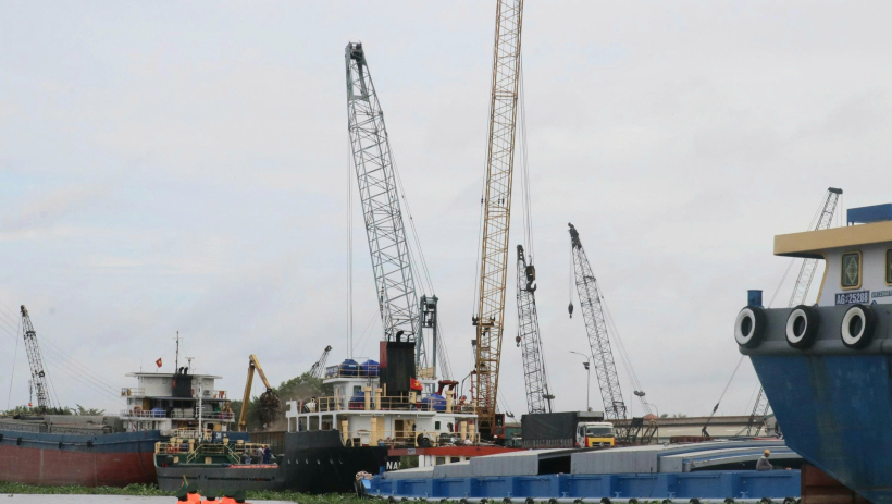 Tiếp tục r&agrave; so&aacute;t, đăng k&yacute; nhu cầu tiếp nhận chất nạo v&eacute;t