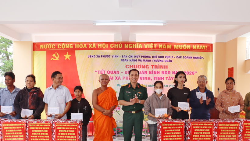 Ấm &aacute;p Tết qu&acirc;n - d&acirc;n Xu&acirc;n B&iacute;nh Ngọ 2026