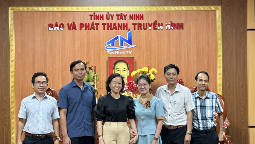 Quỹ Đầu tư ph&aacute;t triển tỉnh thăm, ch&uacute;c tết B&aacute;o v&agrave; ph&aacute;t thanh, truyền h&igrave;nh T&acirc;y Ninh