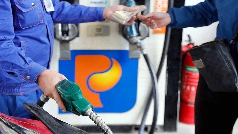 Gi&aacute; xăng dầu trong nước tiếp tục tăng, RON95-III ở ngưỡng 18.880 đồng mỗi l&iacute;t