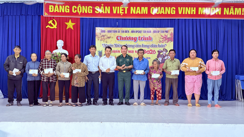 &lsquo;Xu&acirc;n bi&ecirc;n ph&ograve;ng ấm l&ograve;ng d&acirc;n bản&rsquo; tại x&atilde; T&acirc;n Bi&ecirc;n