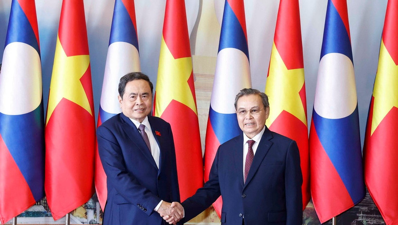 Chủ tịch Quốc hội Trần Thanh Mẫn hội kiến Chủ tịch Quốc hội L&agrave;o