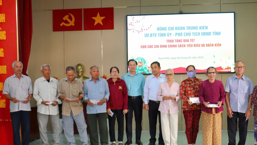 X&atilde; Rạch Kiến họp mặt mừng Đảng, mừng Xu&acirc;n B&iacute;nh Ngọ năm 2026