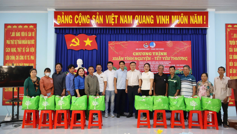 X&atilde; Tru&ocirc;ng M&iacute;t: &ldquo;Xu&acirc;n t&igrave;nh nguyện &ndash; Tết y&ecirc;u thương&rdquo; đến với gia đ&igrave;nh kh&oacute; khăn