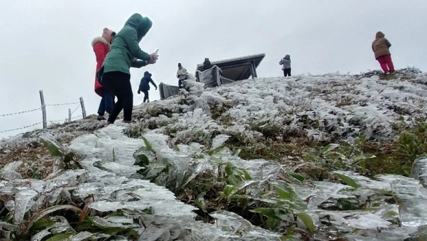 Dự b&aacute;o ng&agrave;y r&eacute;t nhất trong đợt kh&ocirc;ng kh&iacute; lạnh trước tết &ocirc;ng C&ocirc;ng &ocirc;ng T&aacute;o