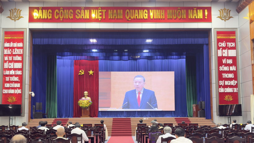 Tổng B&iacute; thư T&ocirc; L&acirc;m: Nghị quyết Đại hội XIV của Đảng l&agrave; sự tổng kết s&acirc;u sắc về l&yacute; luận v&agrave; thực tiễn