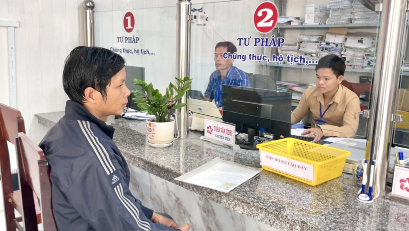 X&atilde; Vĩnh Ch&acirc;u n&acirc;ng cao chất lượng phục vụ h&agrave;nh ch&iacute;nh, tạo sự h&agrave;i l&ograve;ng của người d&acirc;n