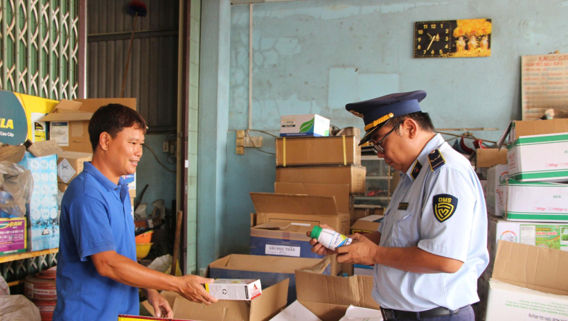 Ph&ograve;ng, chống h&agrave;ng giả, k&eacute;m chất lượng dịp Tết Nguy&ecirc;n đ&aacute;n