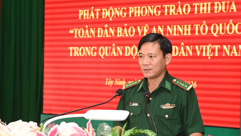 Ph&aacute;t động v&agrave; k&yacute; kết giao ước thi đua 'To&agrave;n d&acirc;n bảo vệ an ninh Tổ quốc'