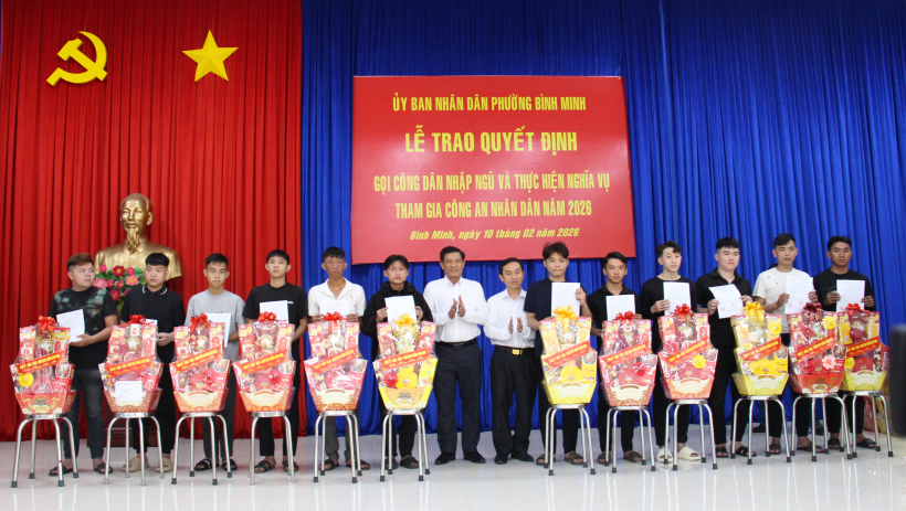 Phường B&igrave;nh Minh: 115 c&ocirc;ng d&acirc;n nhập ngũ v&agrave; thực hiện nghĩa vụ tham gia C&ocirc;ng an Nh&acirc;n d&acirc;n năm 2026