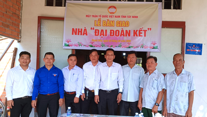 Tết sớm trong những căn nh&agrave; Đại đo&agrave;n kết