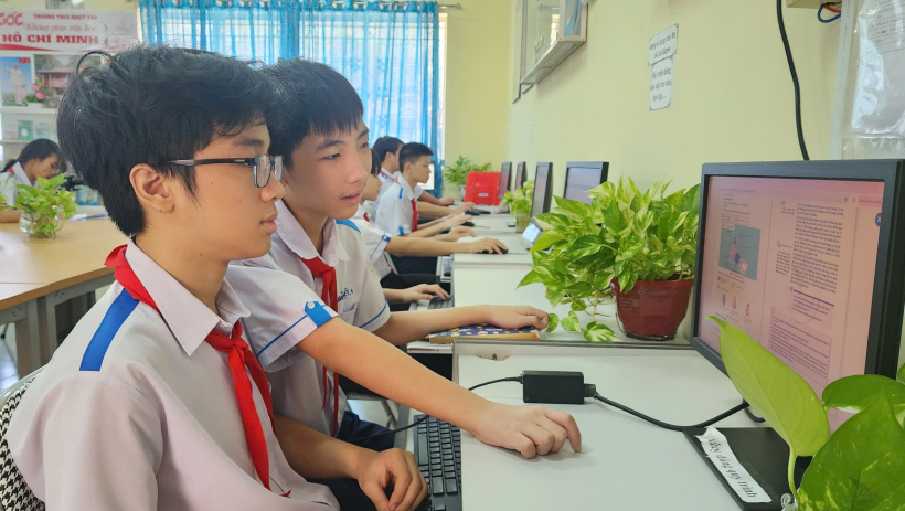 Chuyển đổi số trong gi&aacute;o dục - Đổi mới từ quản l&yacute; đến dạy v&agrave; học