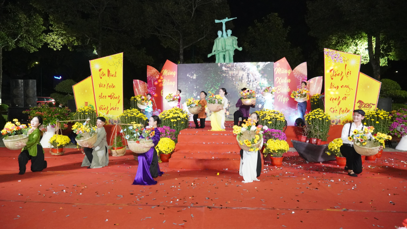 Phường T&acirc;n Ninh: Khai mạc chợ hoa Xu&acirc;n B&iacute;nh Ngọ năm 2026