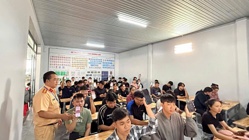 Tập trung s&aacute;t hạch cấp giấy ph&eacute;p l&aacute;i xe g&oacute;p phần bảo đảm an to&agrave;n giao th&ocirc;ng