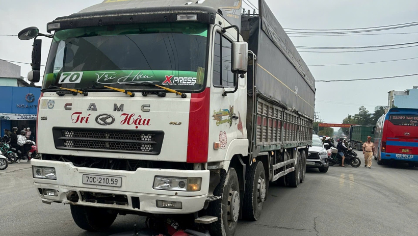 Tai nạn giao th&ocirc;ng tại ng&atilde; 5 Bến Lức khiến 1 người tử vong