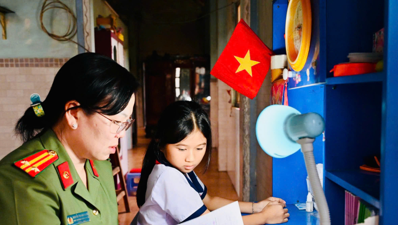 Những 'Mẹ đỡ đầu' v&agrave; h&agrave;nh tr&igrave;nh lan tỏa y&ecirc;u thương 