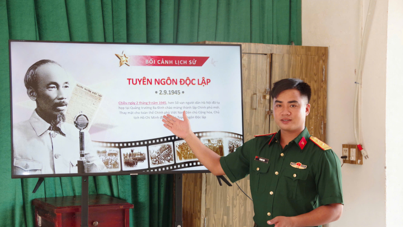 Trung u&yacute; Vi Ngọc Linh - C&aacute;n bộ trẻ ti&ecirc;u biểu trong phong tr&agrave;o thi đua của Sư đo&agrave;n 5